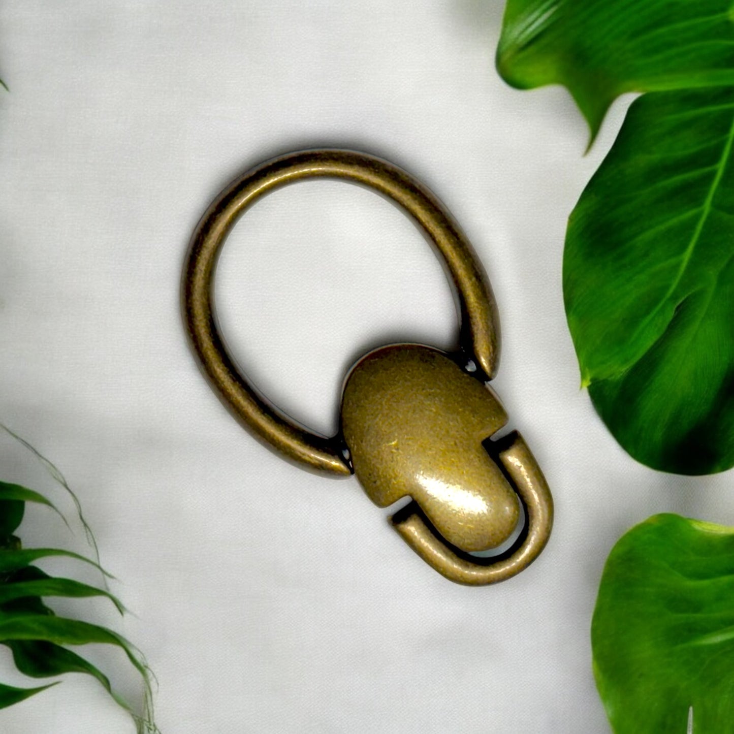 Dual-Swivel Strap Hanger with Back Plate (set of 2) – Antique Brass Finish - Sew Da Kine