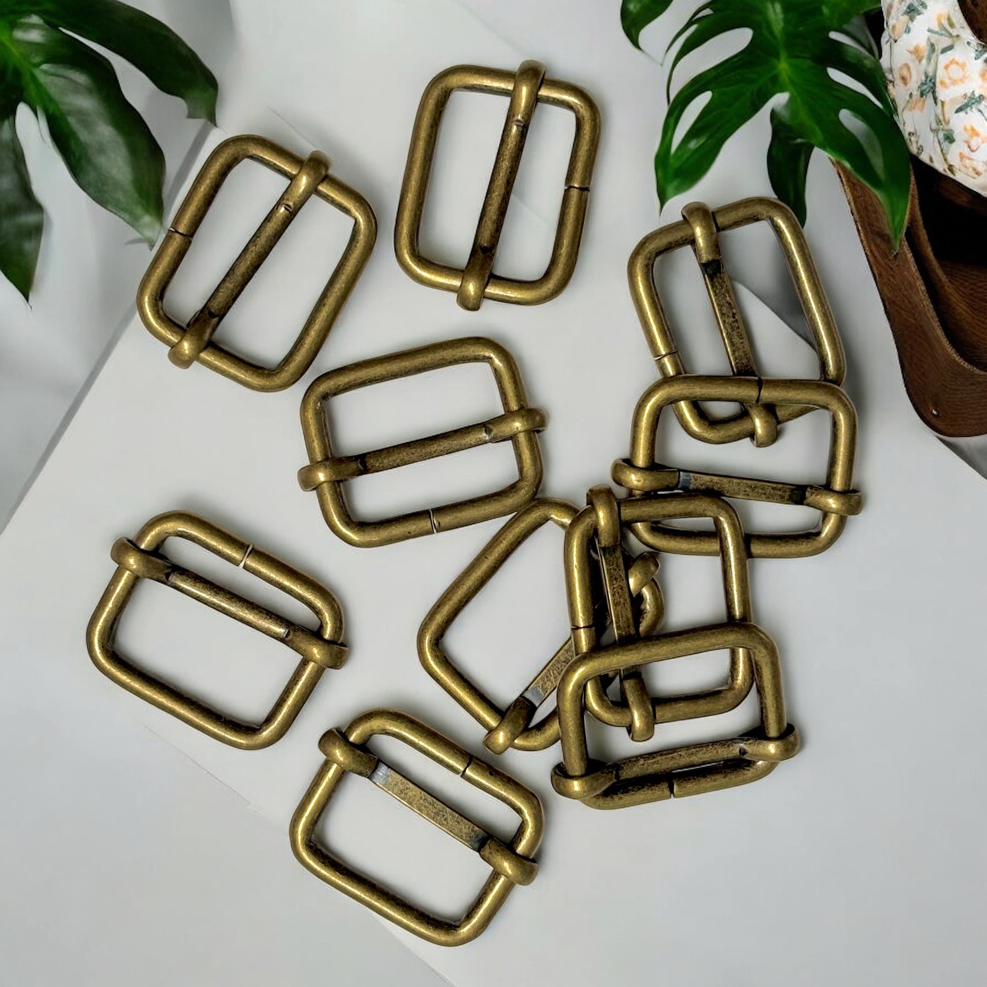 Heavy Gauge 1" Sliders (Pack of 4) – Antique Brass Finish - Sew Da Kine