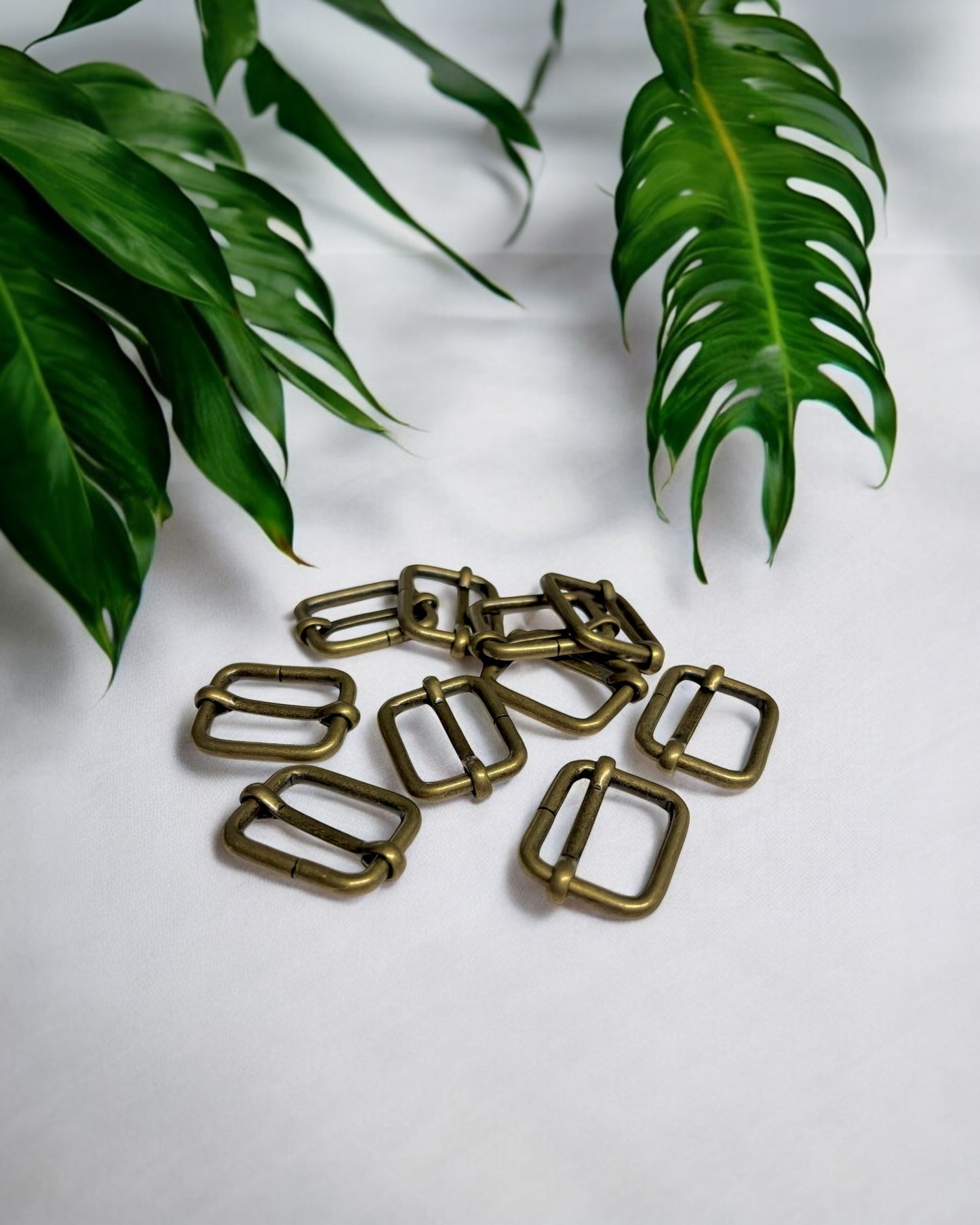 Heavy Gauge 1" Sliders (Pack of 4) – Antique Brass Finish - Sew Da Kine