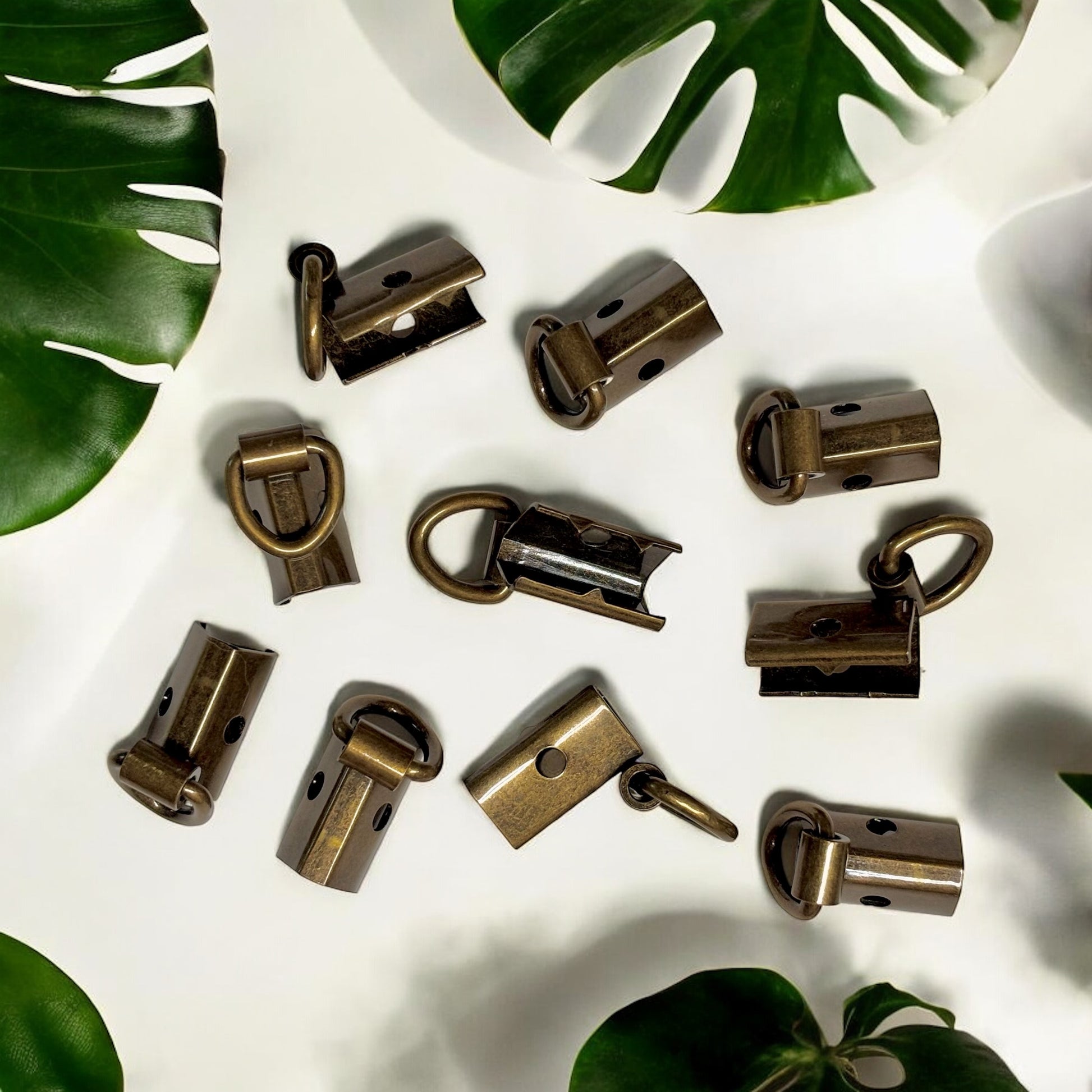 Small D-Ring Crimps with Rivet Attachment – Antique Brass (Set of