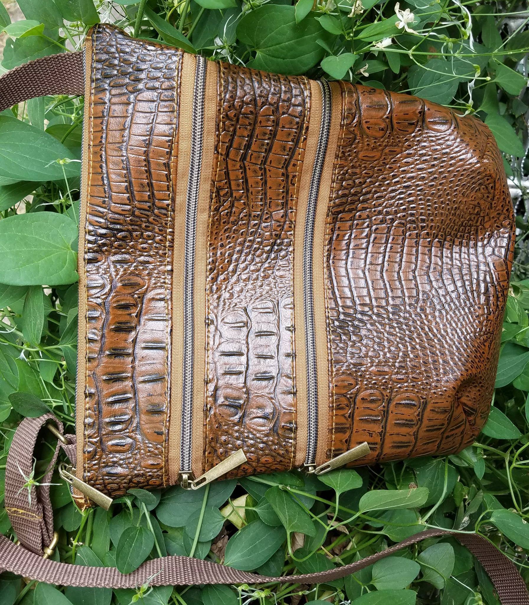The Triple Zip - Crossbody PDF Pattern - Handmade Vegan Cork Fabric Bags 